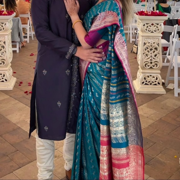 Beautiful Banasari Silk Sari (Saree) - Picture 1 of 8